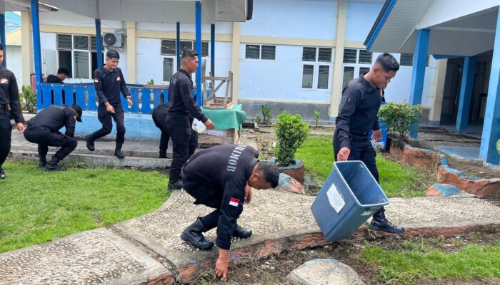 Brimob Aceh Gelar Aksi Sosial di RSUD SIM Nagan Raya