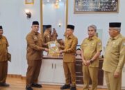 Bupati Tarmizi Serahkan SK Plt untuk Dua Pejabat