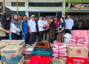 Bupati Tarmizi Serahkan Bantuan untuk Korban Puting Beliung di Aceh Barat