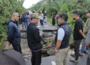Respon Cepat Laporan Warga, Bupati Tarmizi Tinjau Langsung Jalan Putus di Meureubo